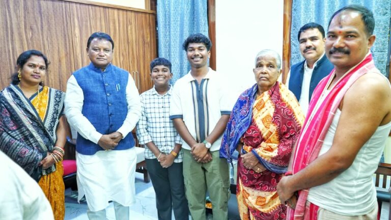 WhatsApp Image 2025-12-02 at 20.47.48